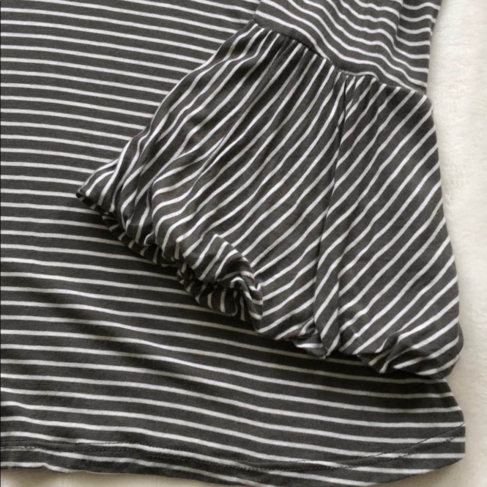 Wallpapher striped bell sleeve top, tie detail - Picture 3 of 4